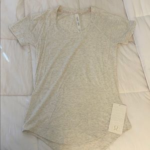 Lululemon T-shirt